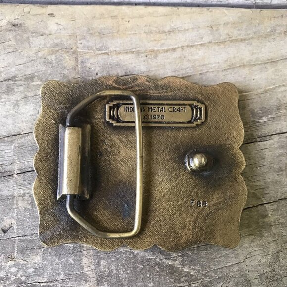 Vintage 1978 Indiana Metal Craft Horse Belt Buckle F88 “Winner’s Circle” - Picture 3 of 4